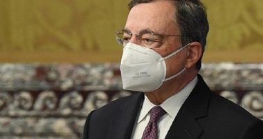 Berlusconi salută decizia ”înţeleaptă” a Ligii lui Salvini de a-l susţine pe Draghi; M5S îşi consultă membrii online