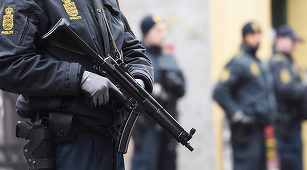 Mai multe persoane, acuzate de fabricarea unor explozivi, cumpărarea unor arme de foc şi planificarea unor atentate teroriste în Danemarca, arestate într-o operaţiune comună a poliţiilor daneză şi germană