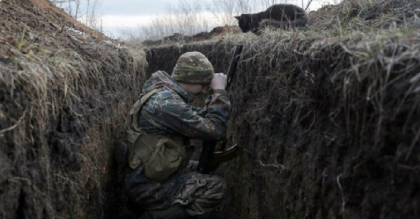 Trei militari ucraineni, ucişi în explozia unei mine în estul separatist al Ucrainei, într-o intensificare a violenţelor la şase ani de la acordurile de la Minsk