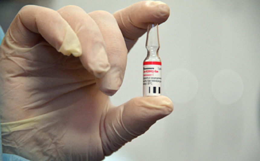 Putin ordonă să se testeze, până la 15 martie, eficienţa vaccinurilor ruseşti împotriva variantelor noului coronavirus