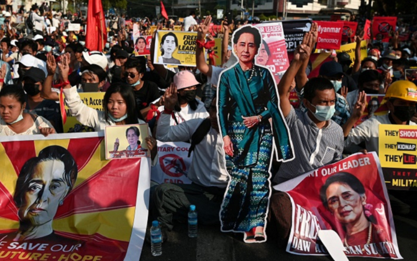 Aung San Suu Kyi, inculpată o a doua oară, cu privire la ”încălcarea legii privind gestionarea catastrofelor naturale”