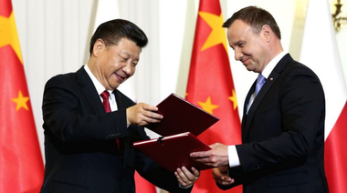 Polonia vrea să cumpere vaccin chinezesc împotriva covid-19 Sinopharm