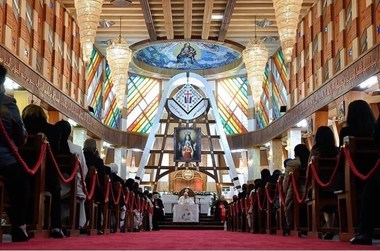 Papa Francisc şi Ayatollahul al-Sistani au discutat despre siguranţa creştinilor din Irak