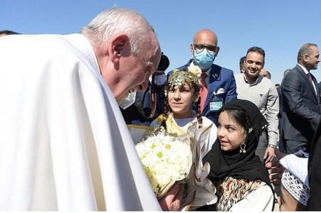 UPDATE - Papa Francisc vizitează părţi din nordul Irakului care au fost controlate de organizaţia Stat Islamic / Suveranul Pontif, întâmpinat de mulţimi entuziaste la Irbil şi Mosul - VIDEO