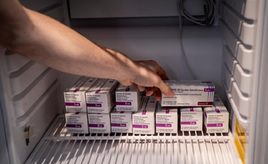 Norvegia suspendă vaccinarea cu vaccinul AstraZeneca-Oxford, urmând exemplul Danemarcei
