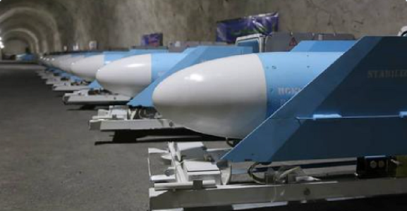 Iranul prezintă la televiziunea publică o nouă ”cetate a rachetelor”, o instalaţie în care se află rachete de croazieră, rachete balistice şi echipament de ”război electronic”