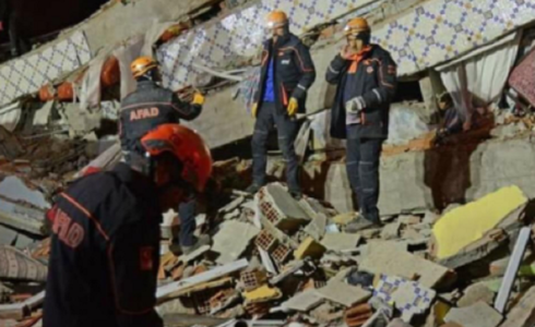 Un cutremur de mică adâncime, de magnitudinea 6, urmat de replici, provoacă panică în Algeria