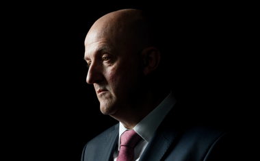 Celulă de spioni străini, destructurată şi expulzată din Australia, după ce a dezvoltat relaţii ţintite cu actuali şi foşti politicieni, cu o ambasadă străină şi cu un serviciu de poliţie şi a recrutat un oficial cu ”acces la elemente sensibile ale tehnologiei apărării” 