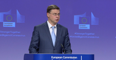 Uniunea Europeană înăspreşte controlul exportului de vaccin împotriva covid-19, vizează mai ales Regatul Unit şi cere reciprocitate; toate excepţiile, suspendate