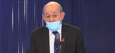 Şeful diplomaţiei franceze Jean-Yves Le Drian acuză Rusia şi China că folosesc vaccinul anticovid ca ”mijloc de propagandă” şi constată că Regatul Unit are ”o problemă cu a doua doză” de vaccin
