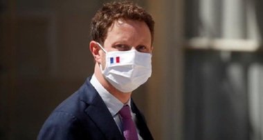 Franţa urmează să primească două dintre cele 29 de milioane de doze de vaccin anticovid AstraZeneca-Oxford ”descoperite” în Italia; jumătate din stocul ”ascuns” urmează să fiedistribuite în Uniunea Europeană