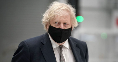 Boris Johnson îndeamnă la prudenţă în Anglia, unde se relaxează unele restricţii; adunări de şase persoane sunt autorizate afară, iar terenurile de sport de afară pot fi folosite