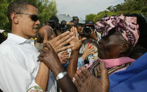 Sarah Obama, ”bunica” kenyană a lui Barack Obama, moare la vârsta de 99 de ani