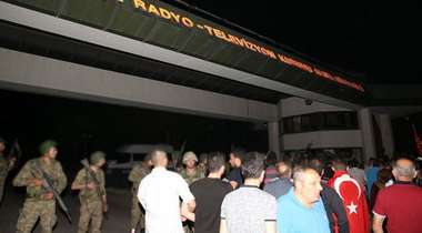 Douăzeci şi doi de foşti militari turci, condamnaţi la închisoare pe viaţă în dosarul loviturii de stat eşuate din 2016