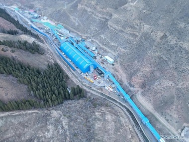China - 21 de persoane blocate într-o mină de cărbune inundată