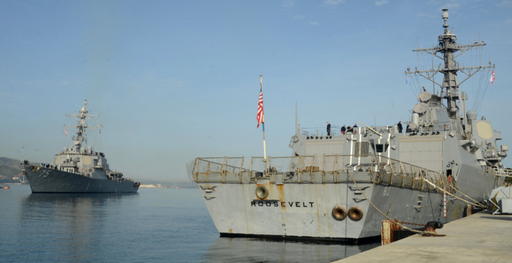 Desfăşurarea a două nave americane de război la Marea Neagră în contextul tensiunilor dintre Rusia şi Ucraina, anulată