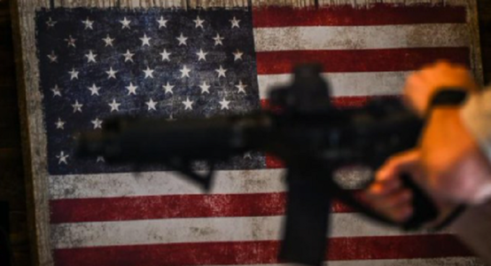 Curtea Supremă a SUA urmează să se pronunţe asupra purtării armelor de foc