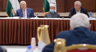 Mahmoud Abbas amână pe termen nedeterminat primele alegeri palestiniene din ultimii 15 ani, prevăzute la 22 mai; Hamas denunţă o ”lovitură de stat”; manifestaţii în Cisiordania