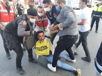 Poliţia turcă a arestat zeci de manifestanţi de 1 Mai