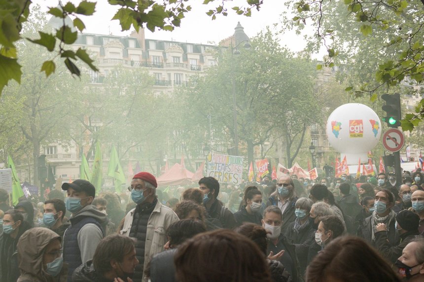 Franţa: Mii de oameni au participat la proteste de Ziua Muncii. La Paris au fost arestate 34 de persoane - VIDEO