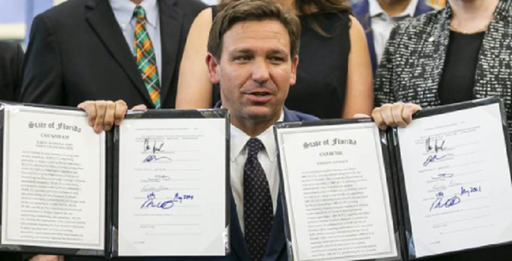 O nouă lege electorală limitează dreptul la vot prin corespondenţă în Florida, ţintind minorităţile rasiale şi persoanele cu dizabilităţi