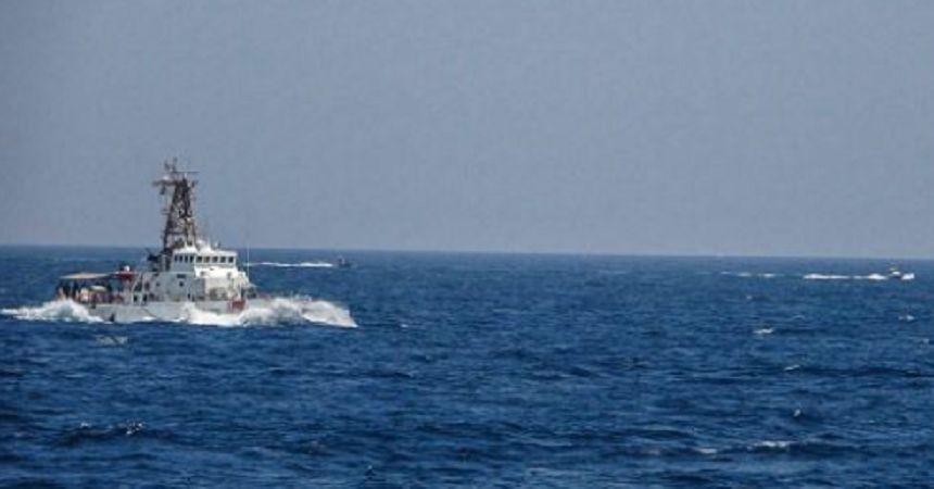 O navă americană trage 30 de focuri de averisment împotriva a 13 vedete iraniene, într-un incident în Strâmtoarea Ormuz - VIDEO