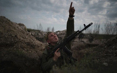 Un militar ucrainean, ucis prin împuşcare, pe linia frontului, în Donbas, de către separatişti proruşi