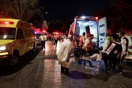 Cel puţin 60 de răniţi în urma prăbuşirii unei strane într-o sinagogă din Cisiordania