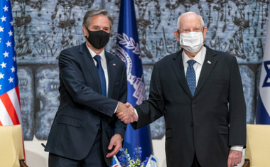 Preşedintele israelan Reuven Rivlin, invitat la sfârşitul mandatului la Casa Albă; SUA vor să ”reconstruiască” relaţia cu palestinienii, ruptă de Trump, prin redeschiderea Consulatului General la Ierusalim, şi anunţă ajutoare financiare destinate palestinienilor