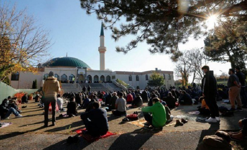 Guvernul austriac prezintă o ”hartă a islamului”, denunţată drept ”inadmisibilă” de Ankara, care îndeamnă Viena să renunţe la ”fişarea musulmanilor”