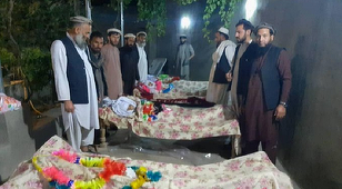 Şase morţi şi patru răniţi în Afganistan, la o nuntă, în urma unui tir de mortier taliban, acuză armată afgană