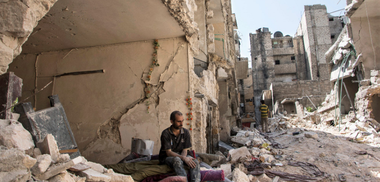 Aproape 500.000 de morţi în Siria în zece ani de război, anunţă Observatorul Sirian al Drepturilor Omului; majoritatea celor 105.015 de noi morţi confirmate de SOHR, prin tortură, în perioada 2012-2915, în temniţele lui al-Assad 