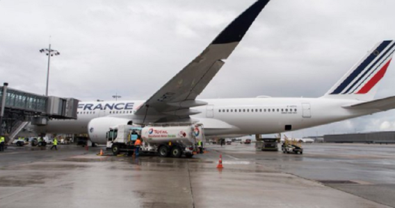 Suspiciuni cu privire la existenţa unui dispozitiv exploziv la bordul unui avion din Ciad, pe Aeroportul Roissy Charles-de-Gaulle; aterizare fără incidente, pasagerii, debarcaţi