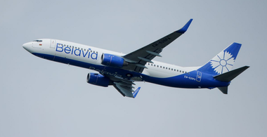 UE interzice avioanelor companiilor aeriene belaruse să survoleze şi să aterizeze în Uniune, începând de la miezul nopţii de vineri spre sâmbătă