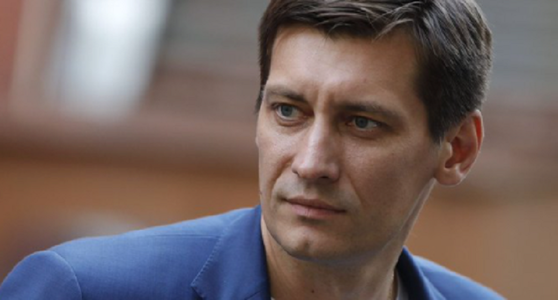 Opozantul politic rus Dmitri Gudkov anunţă că a fugit în Ucraina