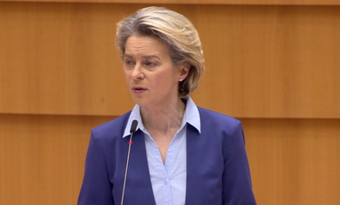 Comisia Europeană urmează să declanşeze o procedură de infringement împotriva Germaniei pe tema primatului dreptului european asupra dreptului naţional
