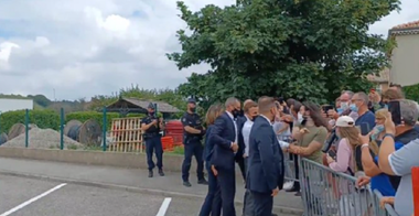 Macron îşi minimalizează pălmuirea în Drome şi denunţă ”fapte izolate” şi ”indivizi ultraviolenţi”