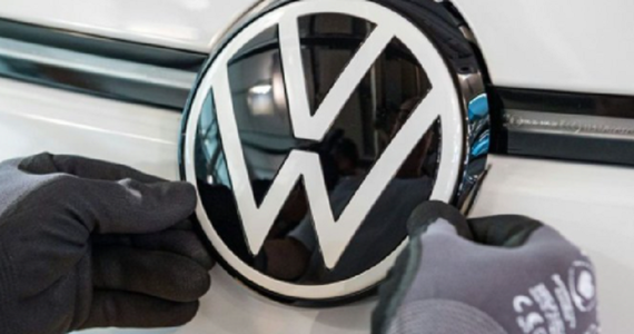 Gigantul german auto Volkswagen, inculpat în Franţa, după Renault, cu privire la ”înşelătorie”, în scandalul ”diselgate”