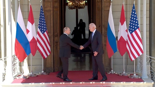 Întâlnirea dintre Joe Biden şi Vladimir Putin a început