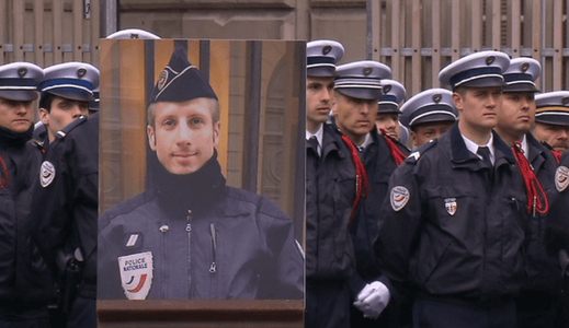 Justiţia franceză cere condamnarea la 18 ani de închisoare a principalului suspect în procesul asasinării lui Xavier Jugelé, pe Champs-Élysées, în 2017