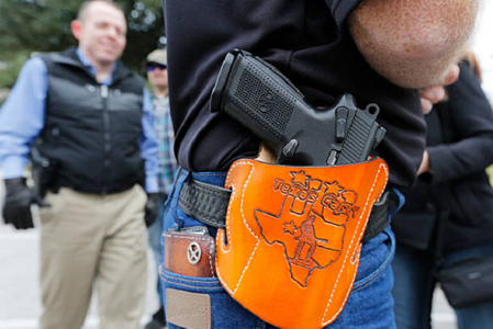 Texasul autorizează purtarea armelor de foc în public, fără permis