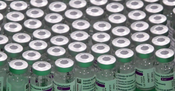 UPDATE-Laboratorul anglo-suedez AstraZeneca, obligat de către un judecător belgian să livreze până în octombrie 50 de milioane de doze de vaccin antocovid UE, care cerea 90 de milioane de doze până la 30 iunie