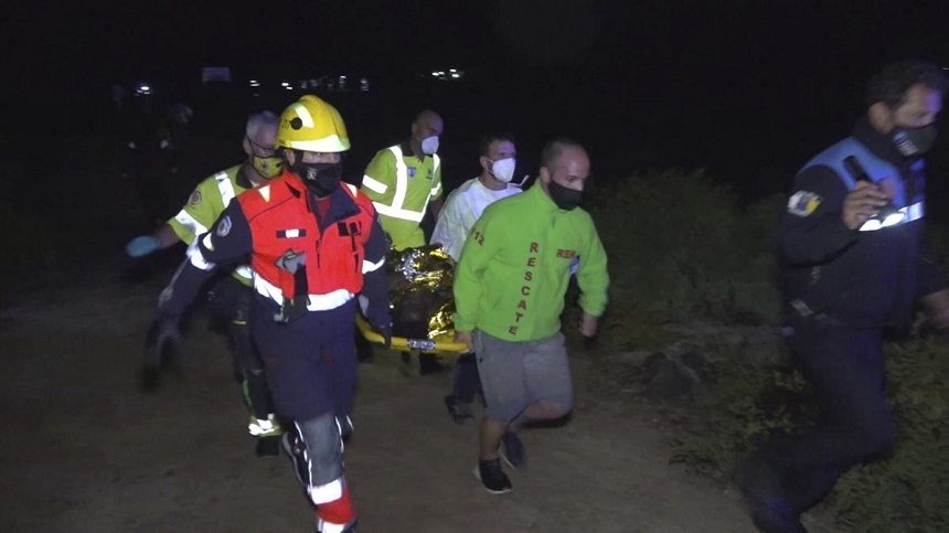 Peste 40 de migranţi africani au fost salvaţi de pe coasta stâncoasă a insulei Lanzarote din arhipelagul Canare