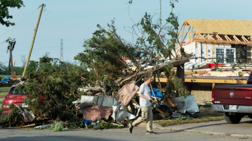 Un mort într-o tornadă în Canada, în apropiere de Montréal