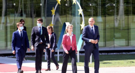 Slovenia preia preşedinţa semestrială a UE, Bruxellesul aşteaptă eforturi în domeniul statului de drept de la Ljubljana