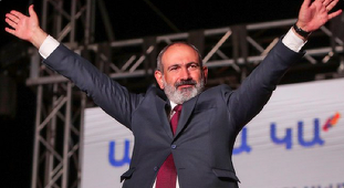 Opoziţia armeană contestă la Curtea Constituţională victoria în alegeri a lui Paşinian