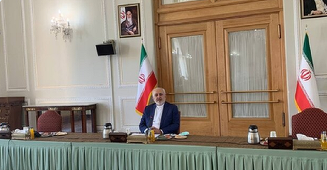 Iranul îşi propune ajutorul în vederea unei soluţionări a crizei din Afganistan; ”SUA au eşuat în Afganistan”, iar ”poporul şi liderii politici afgani trebuie să ia decizii dificile”, avertizează Mohammad Javad Zarif