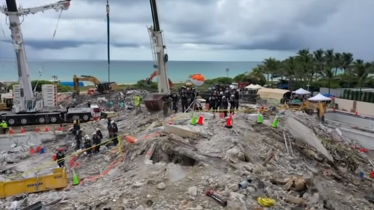 Misiunea de căutare şi salvare în cazul clădirii prăbuşite din Miami, oprită; 54 de oameni, confirmaţi decedaţi