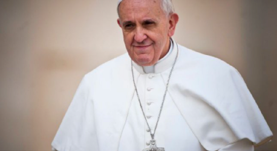 Papa Francisc, operat la colon, prezintă un ”episod de febră”, însă examenele medicale sunt normale, anunţă Vaticanul