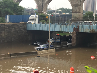 Inundaţii la New York înainte de sosirea furtunii Elsa